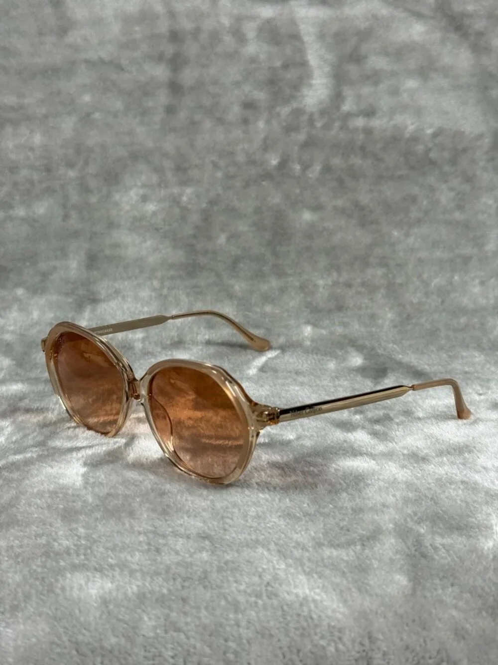 Velvet Canyon Heartbreaker Peach Sunglasses With UV400 Protection & Acetate Fram - Picture 3 of 4